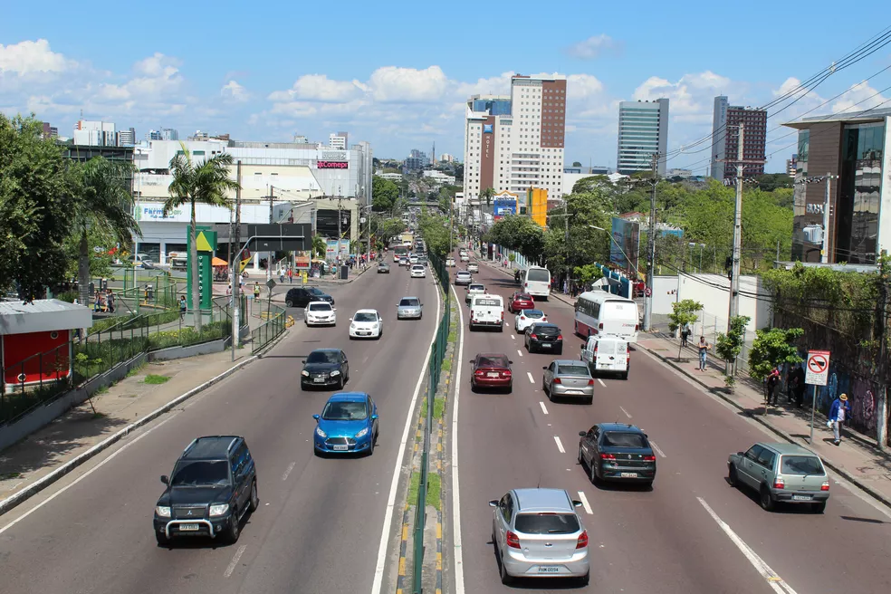 Avenida Djalma Batista, bairro Chapada — Foto: Patrick Marques/G1 AM