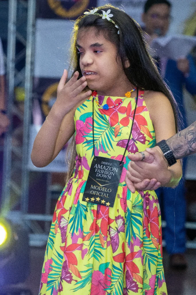 Amazon Fashion Down 2025: Inclusão e Cultura na Passarela da Amazônia 28 Amazon Fashion Down 2025: Inclusão e Cultura na Passarela da Amazônia IMG 0709 19 Amazon Fashion Down 2025: Inclusão e Cultura na Passarela da Amazônia