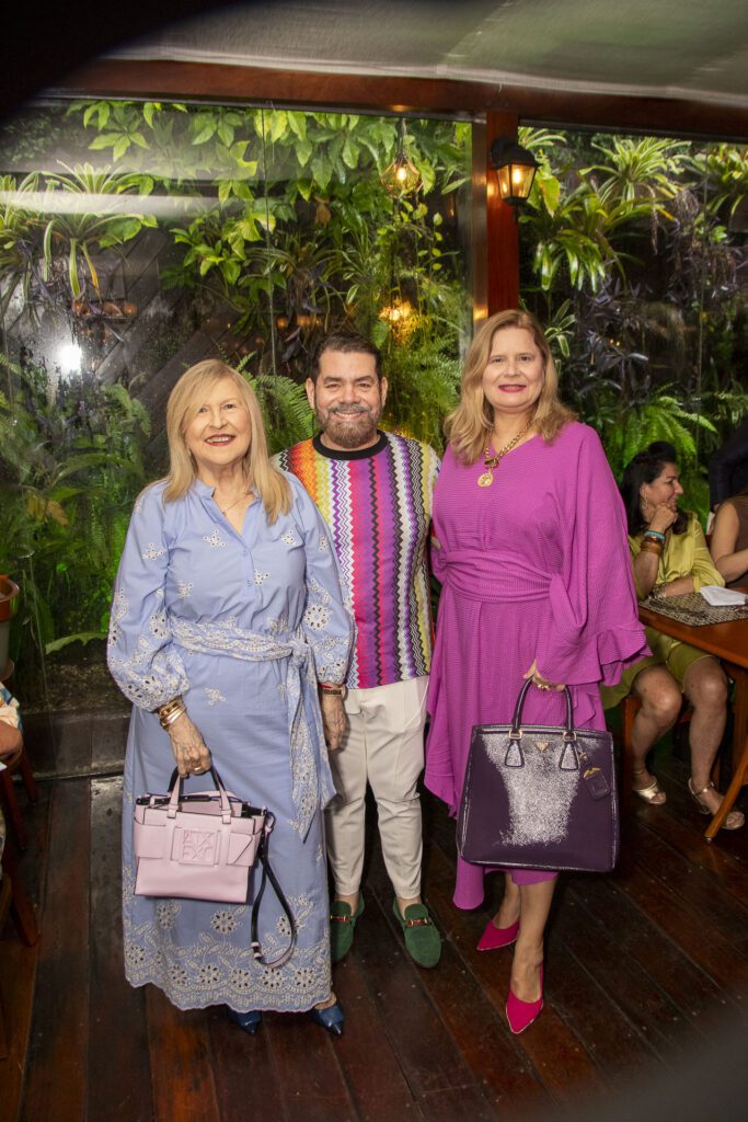 Colunista social de Manaus, Fernando Coelho Jr., celebra aniversário com almoço elegante no Barollo 7 Colunista social de Manaus, Fernando Coelho Jr., celebra aniversário com almoço elegante no Barollo IMG 7672 Colunista social de Manaus, Fernando Coelho Jr., celebra aniversário com almoço elegante no Barollo