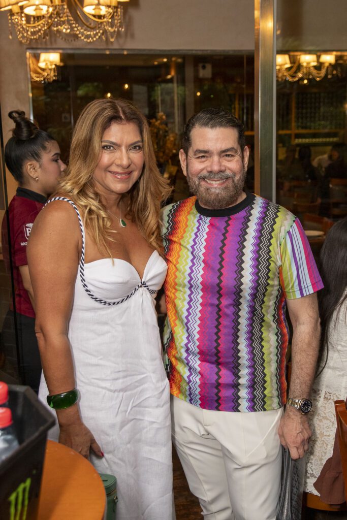 Colunista social de Manaus, Fernando Coelho Jr., celebra aniversário com almoço elegante no Barollo 17 Colunista social de Manaus, Fernando Coelho Jr., celebra aniversário com almoço elegante no Barollo IMG 7688 Colunista social de Manaus, Fernando Coelho Jr., celebra aniversário com almoço elegante no Barollo