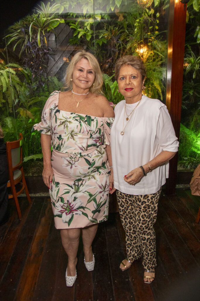 Colunista social de Manaus, Fernando Coelho Jr., celebra aniversário com almoço elegante no Barollo 41 Colunista social de Manaus, Fernando Coelho Jr., celebra aniversário com almoço elegante no Barollo IMG 7746 Colunista social de Manaus, Fernando Coelho Jr., celebra aniversário com almoço elegante no Barollo
