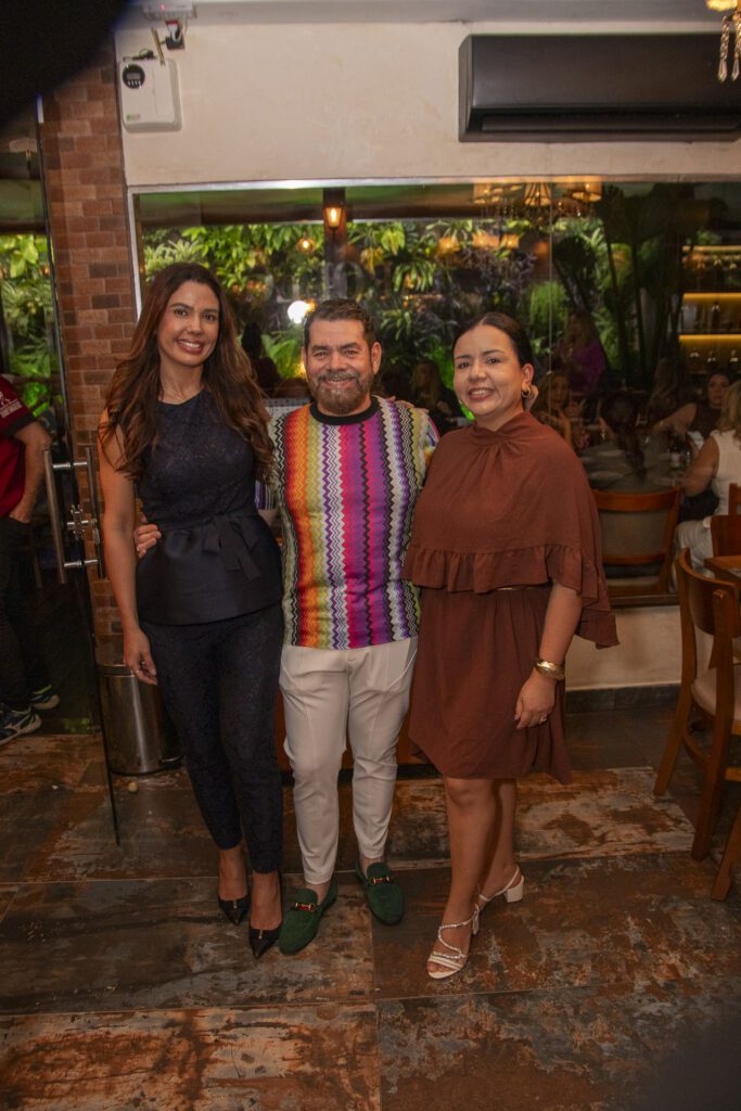 Colunista social de Manaus, Fernando Coelho Jr., celebra aniversário com almoço elegante no Barollo 46 Colunista social de Manaus, Fernando Coelho Jr., celebra aniversário com almoço elegante no Barollo IMG 7776 Colunista social de Manaus, Fernando Coelho Jr., celebra aniversário com almoço elegante no Barollo