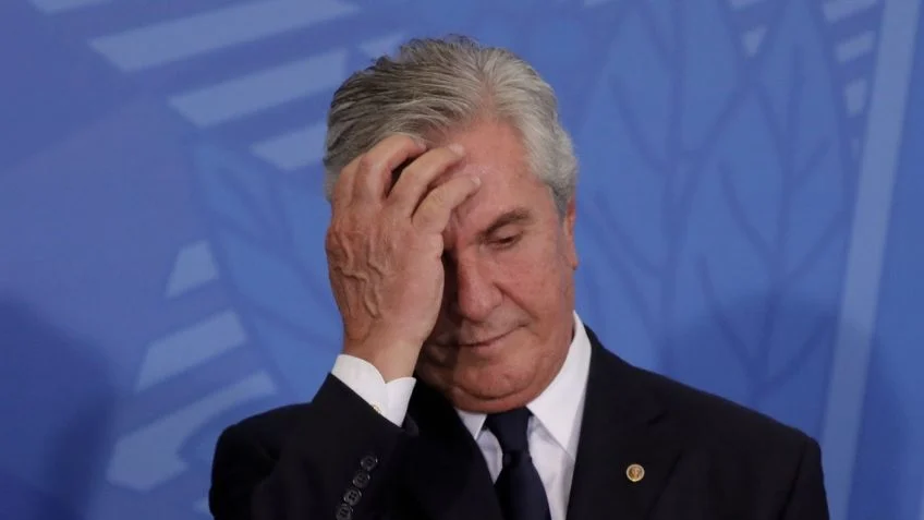 Fernando Collor Preso: Ex-Presidente Cumpre Pena por Corrupção e Lavagem de Dinheiro 1 Fernando Collor Preso: Ex-Presidente Cumpre Pena por Corrupção e Lavagem de Dinheiro Fernando Collor preso