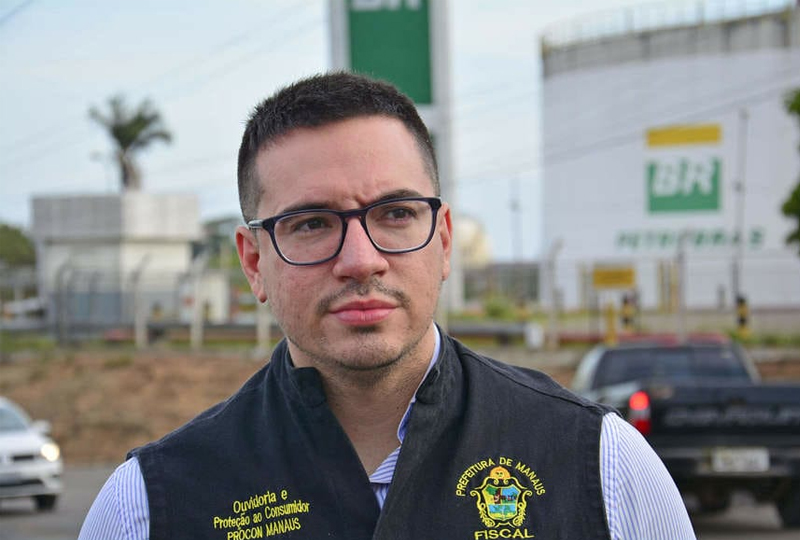 Denúncia de Vereador Faz Preço da Gasolina Cair em Manaus 1 Denúncia de Vereador Faz Preço da Gasolina Cair em Manaus Denúncias do Vereador Rodrigo Guedes, faz preços da gasolina cairem em Manaus