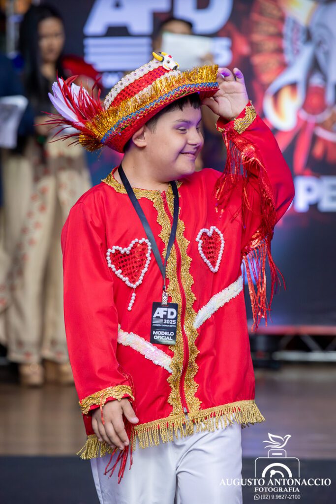 Amazon Fashion Down emociona Manauaras com desfile inclusivo e celebração cultural 48 Amazon Fashion Down emociona Manauaras com desfile inclusivo e celebração cultural AFD2025 100 Amazon Fashion Down emociona Manauaras com desfile inclusivo e celebração cultural