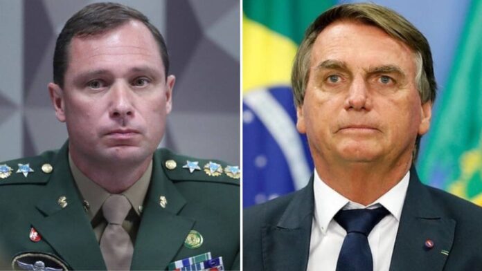 Ex-presidente Jair Bolsonaro e Mauro Cid em um tribunal, simbolizando o interrogatório conjunto sobre a trama golpista.