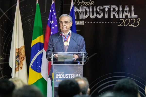 presidente da cni robson andrade recebeu medalha de ordem ao mrito moyss israel da fieam 1024x682 1 BM2 Produções: 10 anos de audiovisual corporativo,agora em Brasilia/DF