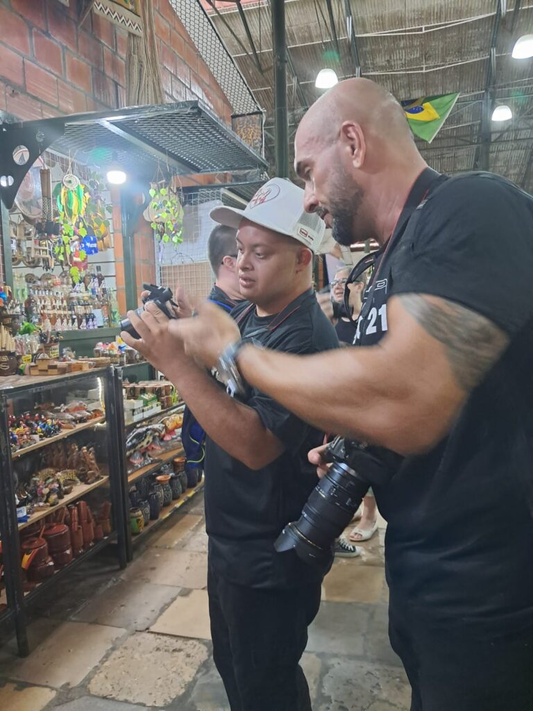 Sumaúma Shopping recebe a Exposição Inclusiva Espelho 21 9 Sumaúma Shopping recebe a Exposição Inclusiva Espelho 21 IMG 20250830 WA0136 Sumaúma Shopping recebe a Exposição Inclusiva Espelho 21