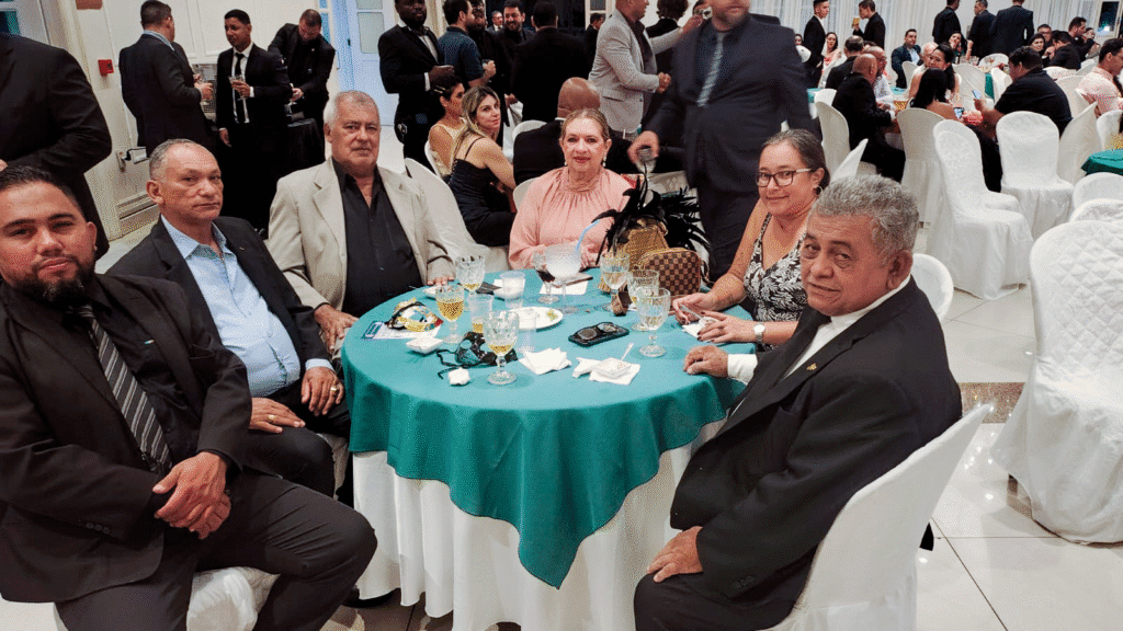 Baile Beneficente da Maçonaria do Amazonas reforça compromisso social no Lago Azul 11 Baile Beneficente da Maçonaria do Amazonas reforça compromisso social no Lago Azul IMG 20251120 WA0128 Baile Beneficente da Maçonaria do Amazonas reforça compromisso social no Lago Azul